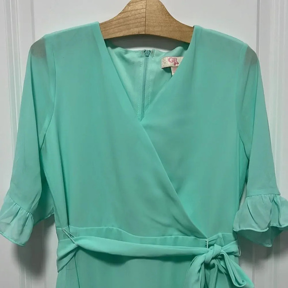 Gianni Bini Girls || Tiffany Blue Wrap Dress With Ruffles on Bottom Size 12. - Picture 2 of 9